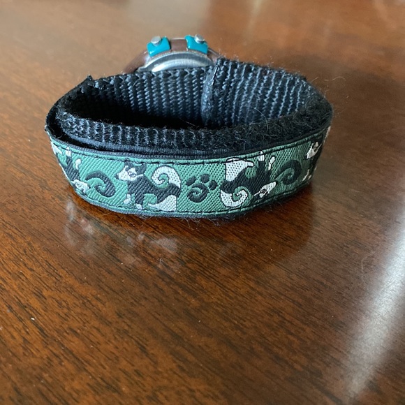 TIMEX Vintage Expedition water resistant 100m alarm timer watch. Huskies band. - Picture 1 of 4